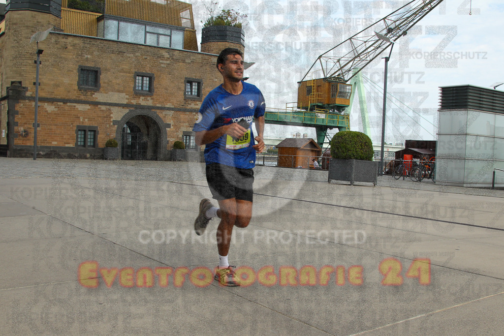 250920_1321_EV4_5300 | Sportfotografie im Rhein-Sieg Kreis, Köln, Bonn, NRW, Rheinland Pfalz, Hessen, etc. Unser Tätigkeitsfeld umfasst den Laufsport vom Volkslauf über den Marathon, Duathlon, Triathon bis zum Ultralauf wie Kölnpfad Ultra oder Schindertrail.