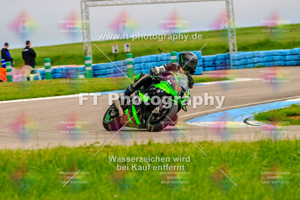 MotoTeam-8030 | Hier findet Ihr Bilder von Touristenfahrten auf der Nürburgring Nordschleife oder von anderen Veranstaltungen die ich besucht habe. Viel Spass beim Durch Schauen 