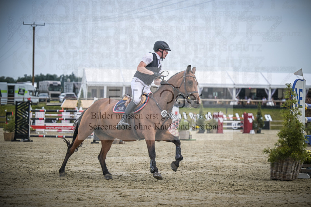 DOS_1443 | Entdecke hochwertige Reitturnierfotos von Foto Oger. Professionell, emotional und authentisch – jetzt Lieblingsmomente im Shop bestellen.Deutschlandweite Turnierfotografie. - Realisiert mit Pictrs.com