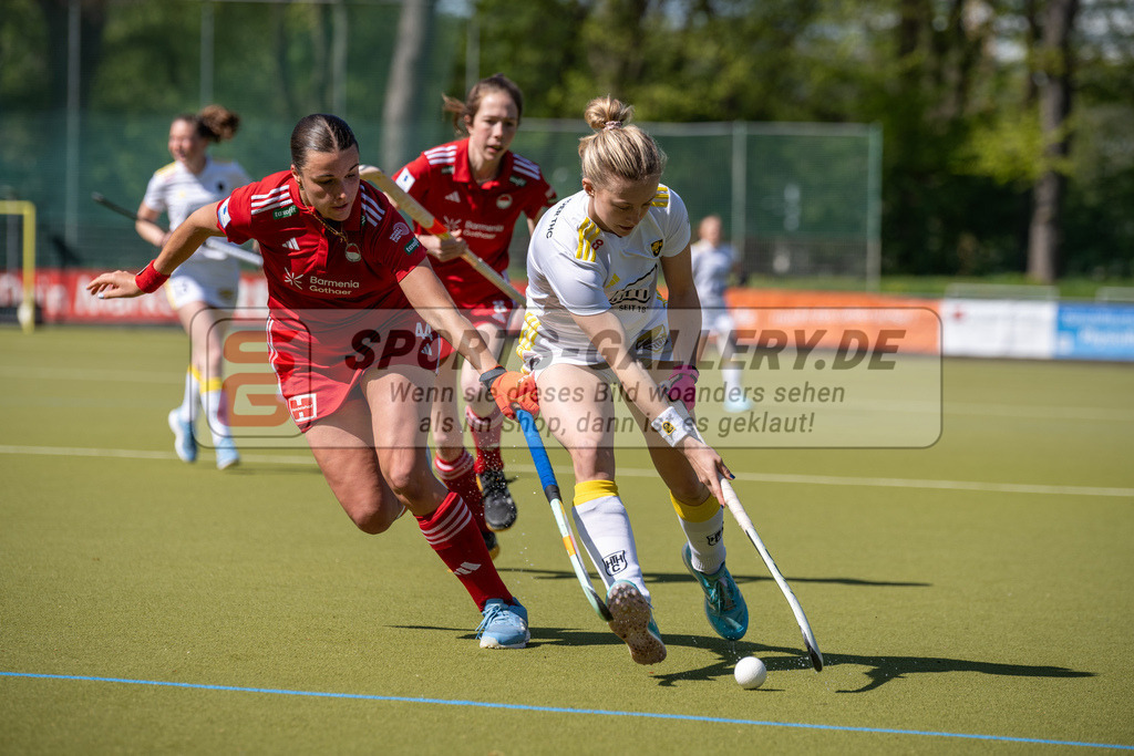SFE_20250412_0036 | Köln, Deutschland, 12.04.2025:  Hockey 1. Bundesliga Damen Rot-Weiss Köln - Harvestehuder THC im KTHC Stadion Rot-Weiss Köln Tennis and Hockey Club am 12.04.2025 in Köln, Deutschland. (Foto von Stephan Fehrmann)Köln, Germany, 12.04.2025: Hockey 1. Bundesliga Damen Rot-Weiss Köln - Harvestehuder THC in KTHC Stadion Rot-Weiss Köln Tennis and Hockey Club at 12.04.2025 in Köln, Deutschland. (Foto from Stephan Fehrmann)