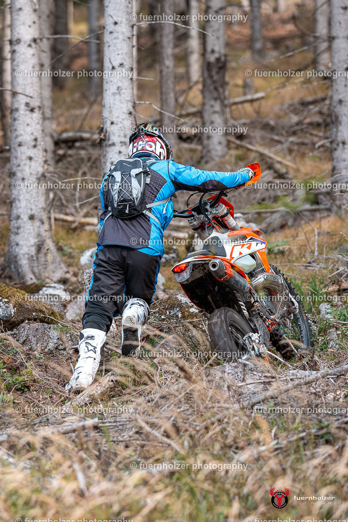 fuernholzer_251026-C2-171 | Fotografische Impressionen von der Red Stag Enduro Extreme by fuernholzer-photography.com. Endurosport in Österreich fotografisch festgehalten von fuernholzer. Auftragsfotografie für Private, Gewerbefotos und Industriefotografie. Eventfotografie, Sportfotografie und Motorsportfotografie. Anbieter von Fotoworkshops, Fototraining, fotografischen Vorträgen und Fotoseminaren.