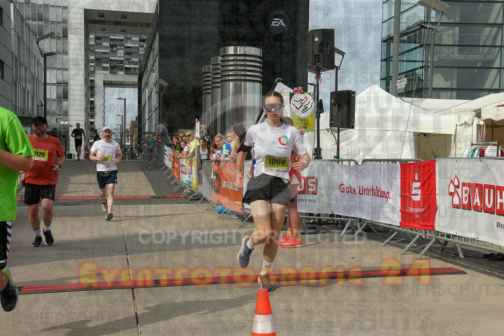 250920_1528_EX1_9600 | Sportfotografie im Rhein-Sieg Kreis, Köln, Bonn, NRW, Rheinland Pfalz, Hessen, etc. Unser Tätigkeitsfeld umfasst den Laufsport vom Volkslauf über den Marathon, Duathlon, Triathon bis zum Ultralauf wie Kölnpfad Ultra oder Schindertrail.