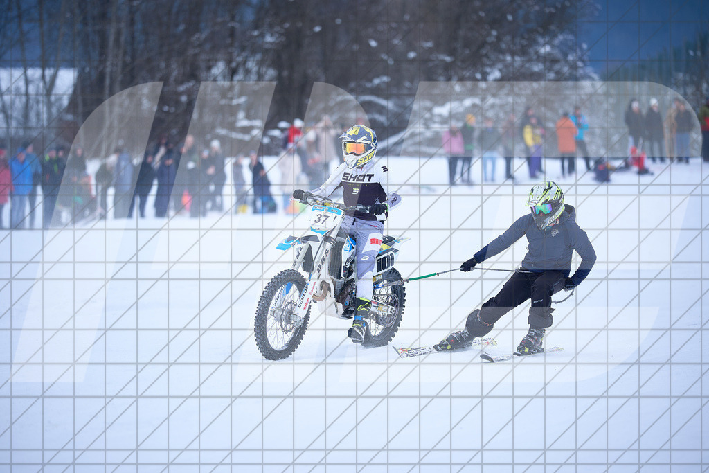 11. Holzknecht Skijöring | Skijöring am 24.01.2026: 11. Holzknecht Skijöring in Gosau am Dachstein, Oberösterreich, ÖsterreichFoto: © 2026 Martin Bihounek | mb-creative.eu