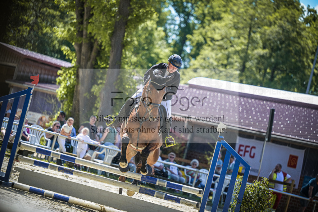 DOS_0889 | Entdecke hochwertige Reitturnierfotos von Foto Oger. Professionell, emotional und authentisch – jetzt Lieblingsmomente im Shop bestellen.Deutschlandweite Turnierfotografie. - Realisiert mit Pictrs.com