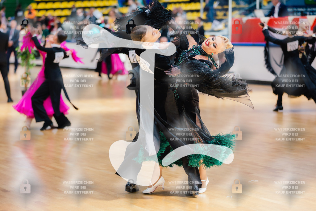 Hessen Tanzt WDSF Open Junior II Standard 1st (233) Jelisei Zemljannikov _ Gertrude Sofia Kirkmann (Finland)-2025-05-17-7457 | Webshop for digital downloads and prints of dance sport, event & show photographer Julian Link - Realisiert mit Pictrs.com
