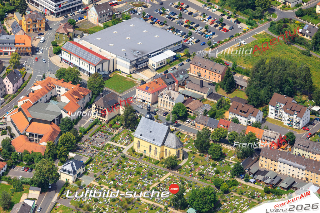 Die Luftaufnahme der Stadt Wunsiedel wurde vom UL-Flugzeug heraus erstellt ( keine Drohne )- hohe Auflösung für beste Qualität