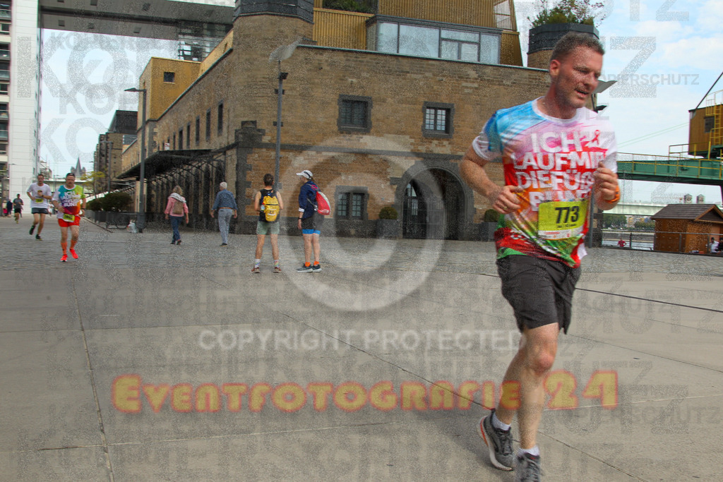 250920_1323_EV4_5382 | Sportfotografie im Rhein-Sieg Kreis, Köln, Bonn, NRW, Rheinland Pfalz, Hessen, etc. Unser Tätigkeitsfeld umfasst den Laufsport vom Volkslauf über den Marathon, Duathlon, Triathon bis zum Ultralauf wie Kölnpfad Ultra oder Schindertrail.