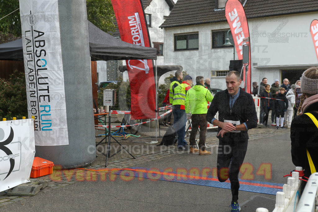221127_1219_EV9_3599 | Sportfotografie im Rhein-Sieg Kreis, Köln, Bonn, NRW, Rheinland Pfalz, Hessen, etc. Unser Tätigkeitsfeld umfasst den Laufsport vom Volkslauf über den Marathon, Duathlon, Triathon bis zum Ultralauf wie Kölnpfad Ultra oder Schindertrail.