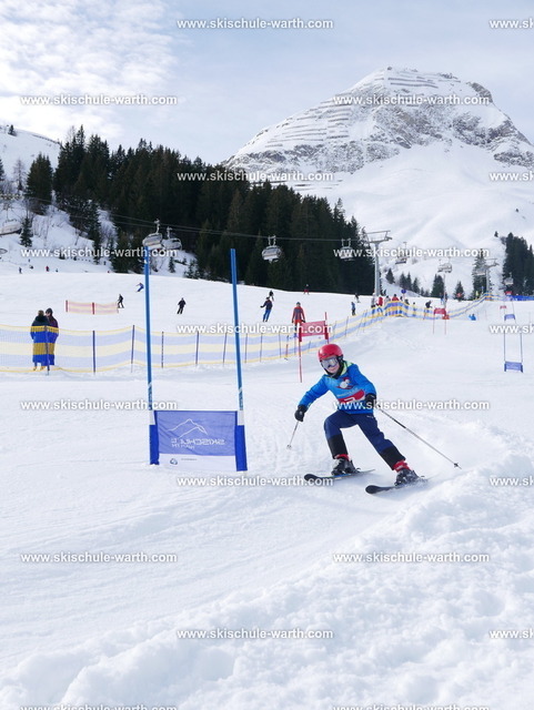 Jorit (3) | Photos von der Skischule Warth - Realisiert mit Pictrs.com