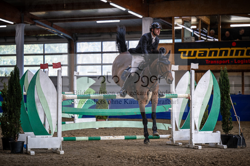DOS_2901 | Entdecke hochwertige Reitturnierfotos von Foto Oger. Professionell, emotional und authentisch – jetzt Lieblingsmomente im Shop bestellen.Deutschlandweite Turnierfotografie. - Realisiert mit Pictrs.com