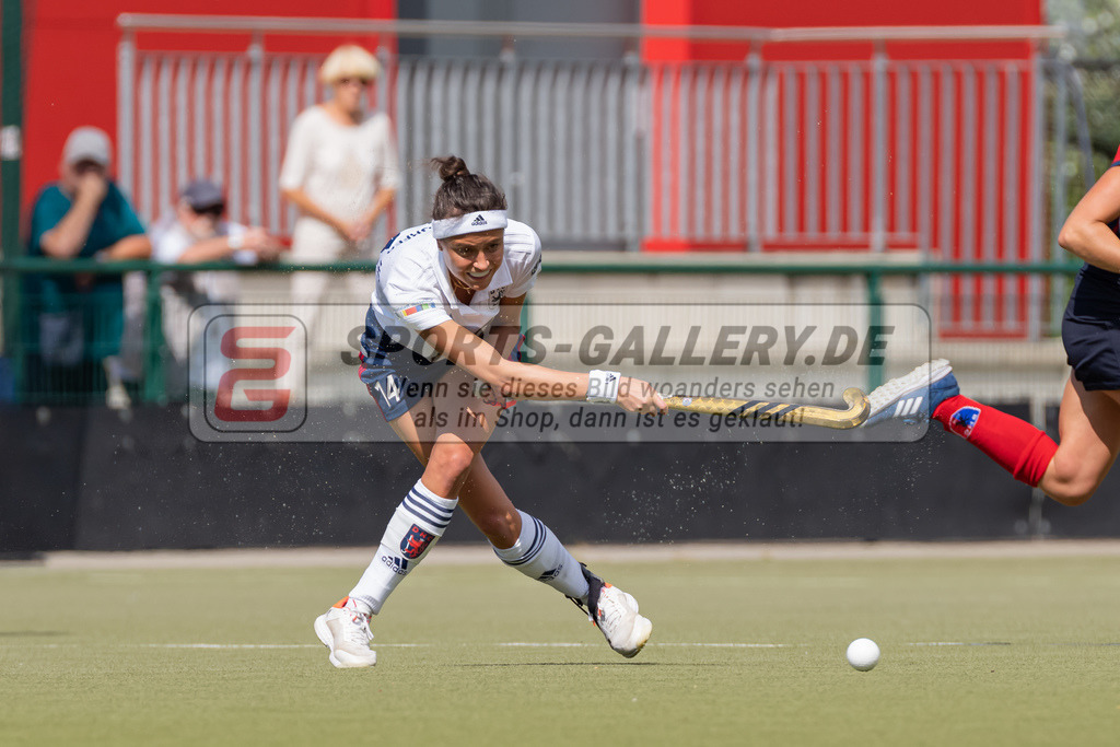 HK_20220903_109551 | 1. Bundesliga Damen Düsseldorfer HC - Berliner HC am 3.9.2022 DHC Düsseldorf, Düsseldorf , Selin Oruz ( Düsseldorfer HC #14 )