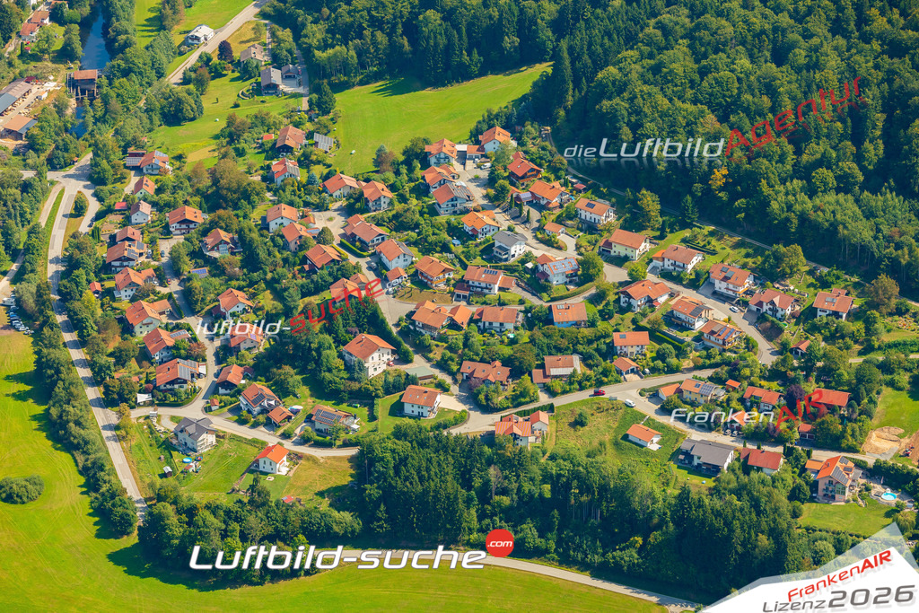 Luftaufnahme der Stadt Ringelai - Die Luftaufnahme wurde 2025 vom UL-Flugzeug heraus erstellt ( keine Drohne ) - Hochauflösende Luftaufnahme - für professionelle Ausdrucke geeignet. Die Geschenkidee !Mit Lizenz und Bildrechte bestellbar