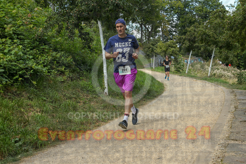 250824_1254_EX1_0881 | Sportfotografie im Rhein-Sieg Kreis, Köln, Bonn, NRW, Rheinland Pfalz, Hessen, etc. Unser Tätigkeitsfeld umfasst den Laufsport vom Volkslauf über den Marathon, Duathlon, Triathon bis zum Ultralauf wie Kölnpfad Ultra oder Schindertrail.