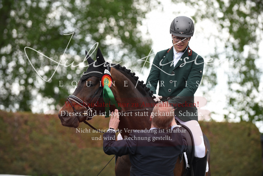 20230513_JK-Röhrsdorf-15-584 | Pferde- und Turnierfotografie in Westsachsen. Pferdeportraits, Auftragszeichnungen und intuitive Kunst.