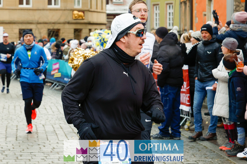 VR Bank Hauptlauf 10km | 40. Optima 3koenigslauf 2026 - Realisiert mit Pictrs.com