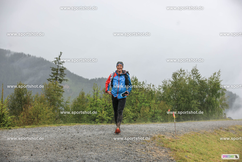 007A2716 | Rund um das Thema Sport-Event-Fotografie & individuelle Teilnehmerfotos. Jeder Teilnehmer wird fotografiert.