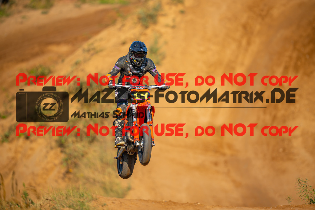 MaZZes-Fotomatrix-20260815-602479 | S2