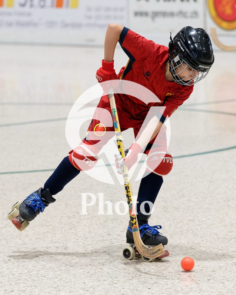 U11  - Geneve RHC v Pully RHC  |  during the U11  match between Geneve RHC and Pully RHC  at Centre sportif de la queue d'arve in Geneve, Switzerland