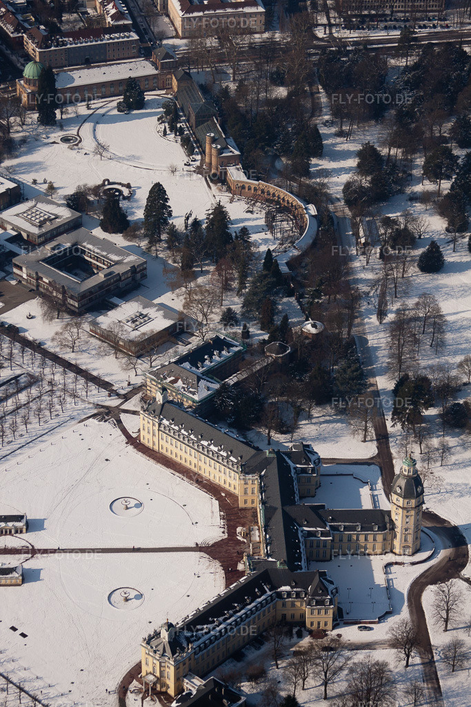 Luftbild: Schloss im Ortsteil Innenstadt-West in Karlsruhe im Bundesland Baden-Württemberg in Deutschland. Foto: IMG_24201.jpg vom 16.02.2010 durch Werner Riehm/FLY-FOTO.de