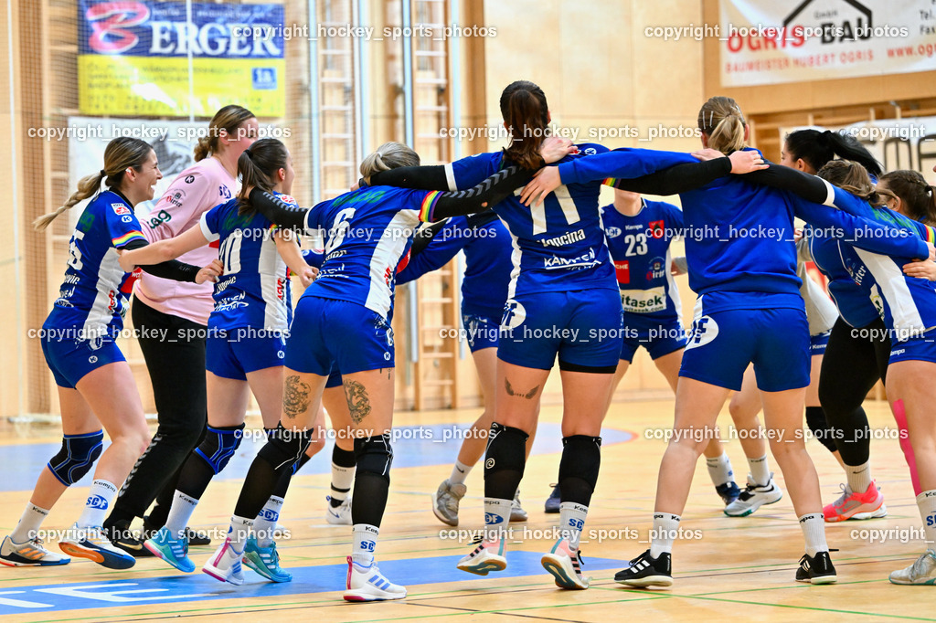 SC Ferlach Damen vs. HIB Graz 18.2.2023 | Jubel SC Ferlach Damen Mannschaft