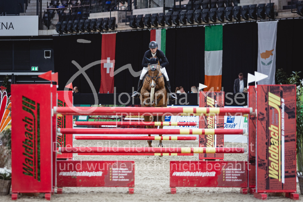 231028_Oldenburg_S1-Spr_Amateure-107 | Deine schönsten Turniermomente als professionelle Fotos! Entdecke hochwertige Pferdesport-Fotografie im Online-Shop. Jetzt Fotos finden & bestellen!