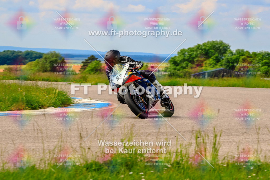 MotoTeam-0956 | Hier findet Ihr Bilder von Touristenfahrten auf der Nürburgring Nordschleife oder von anderen Veranstaltungen die ich besucht habe. Viel Spass beim Durch Schauen 