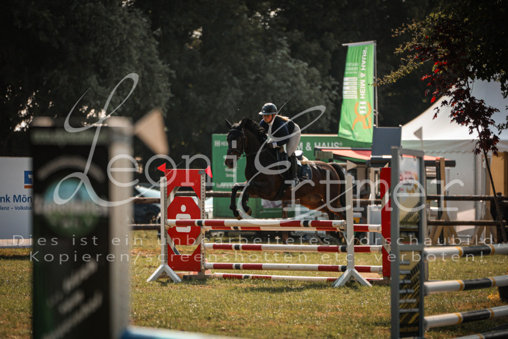 13.FrPfA00116 | Leoni Ertmer Photography - Realisiert mit Pictrs.com