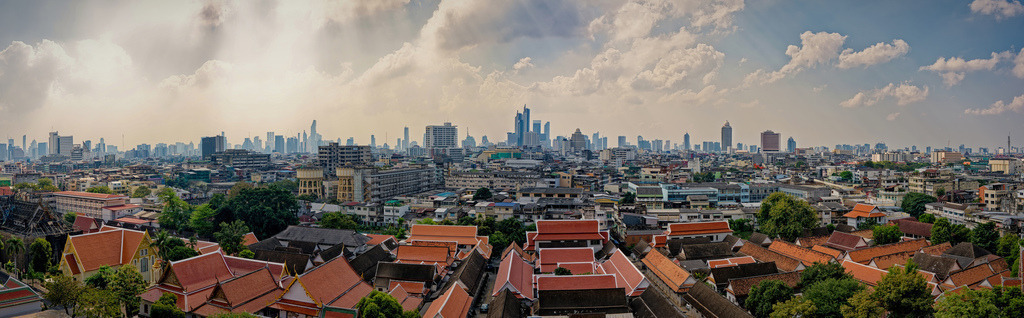 Panorama Bangkok Golden Mount View | Blick vom Golden Mount auf Bangkok mit faszinierenden Farben und Lichtern. - Realisiert mit Pictrs.com