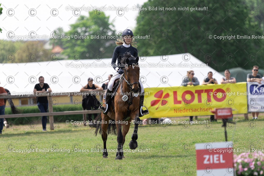 CL5A3376 | Emilia Reinking Fotografie - Realisiert mit Pictrs.com