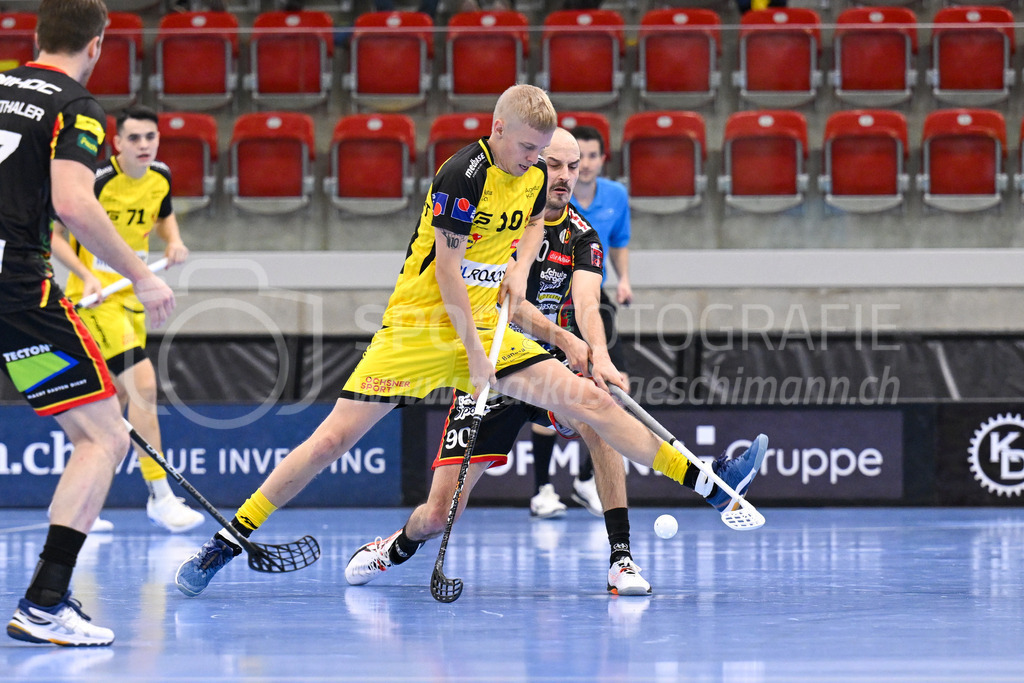 HC Rychenberg vs Tigers Langnau - 11. Dezember 2022 | HC Rychenberg vs Tigers Langnau
AXA Arena, Winterthur
Markus Lindgjerdet (#10 HC Rychenberg).
Bild: Sportfotografie Markus Aeschimann | www.markus-aeschimann.ch - Realisiert mit Pictrs.com
