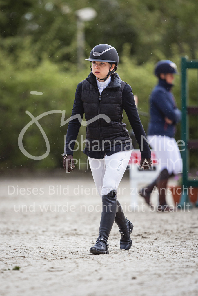 240424_Lemwerder_Stil-M-106 | Deine schönsten Turniermomente als professionelle Fotos! Entdecke hochwertige Pferdesport-Fotografie im Online-Shop. Jetzt Fotos finden & bestellen!