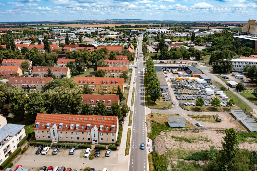 10049-52011 - Baustelle in Halberstadt | Stockfoto und Bilderpool mit Bildmaterial aus Deutschland, dem Harz, Halberstadt, Quedlinburg, Wernigerode und weltweit. Qualitativ hochwertige und professionelle Fotos anschauen und kaufen. - Realisiert mit Pictrs.com