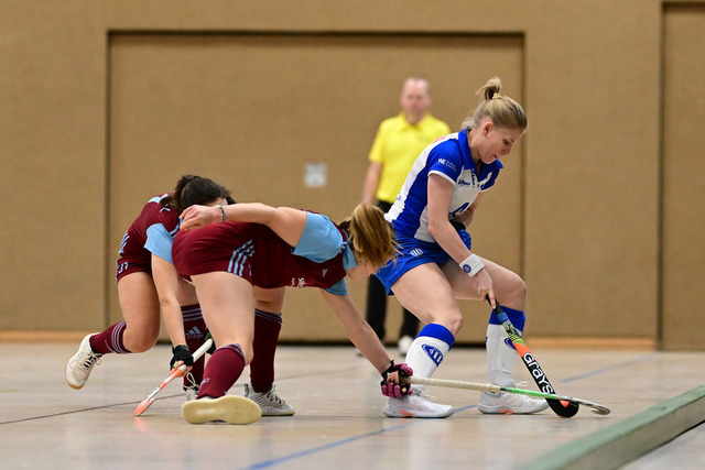 Hockey I Frauen I Halle 2024-2025 I 1. Bundesliga Nord I 7. Spieltag I Großflottbeker THGC - UHC Hamburg I 033589 | Der Sportfotograf. - Realisiert mit Pictrs.com