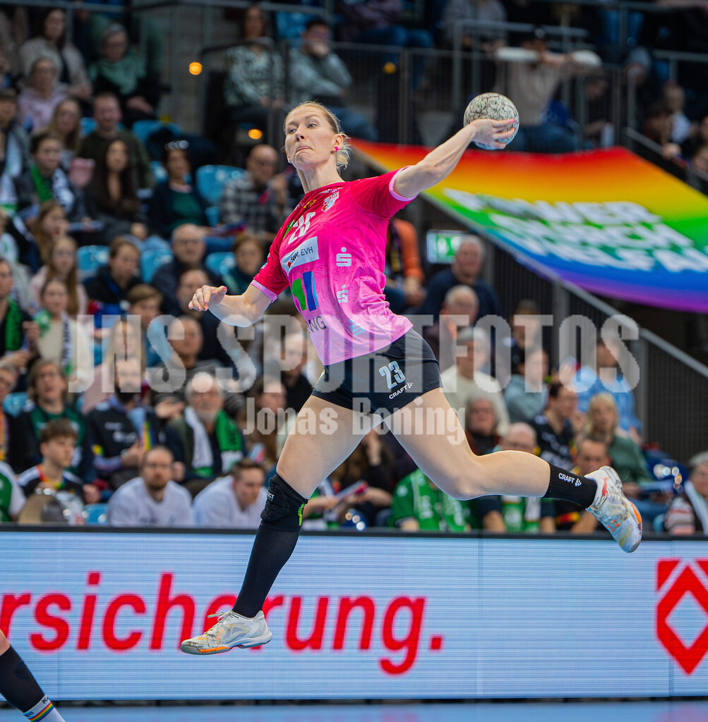 Handball I Frauen I Saison 2025-2026 I 1. HBF I 15. Spieltag I VFL Oldenburg - SV Union Halle-Neustadt 0108 | Marie Polakova (23, SV Union Halle-Neustadt) - Realisiert mit Pictrs.com