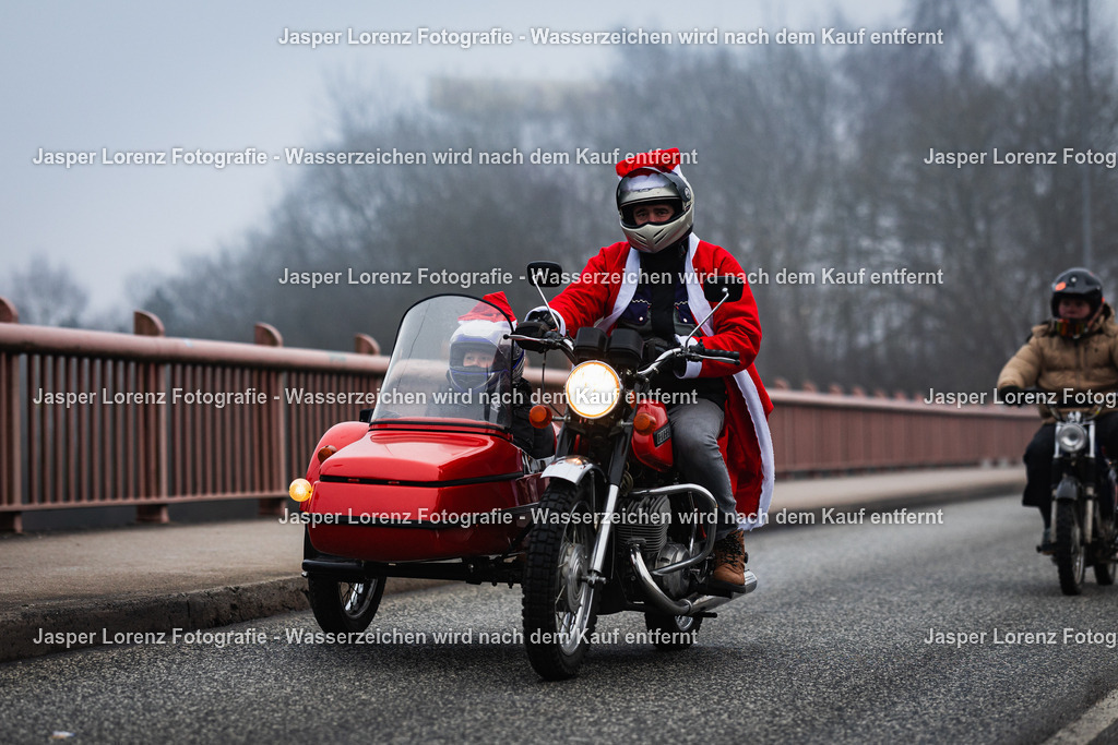 X-Mas Ride I Kiel I 2025 | Jasper Lorenz Fotografie - Realisiert mit Pictrs.com
