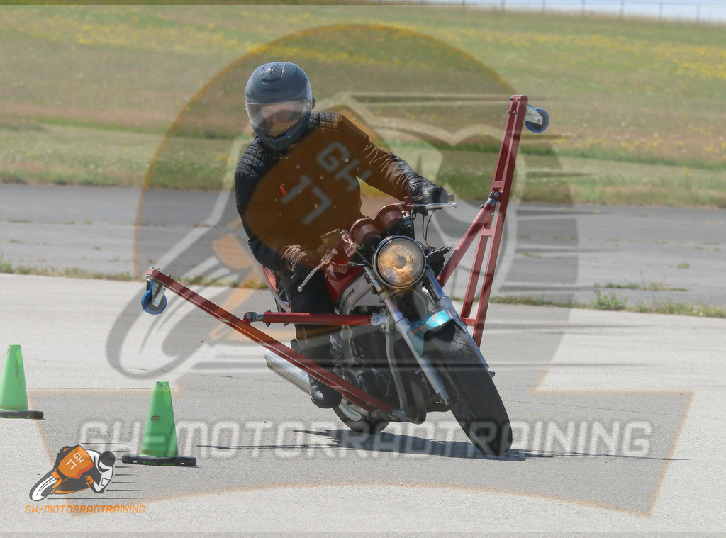 IMG_0581 | gh-motorradtraining-foto.de - Realisiert mit Pictrs.com