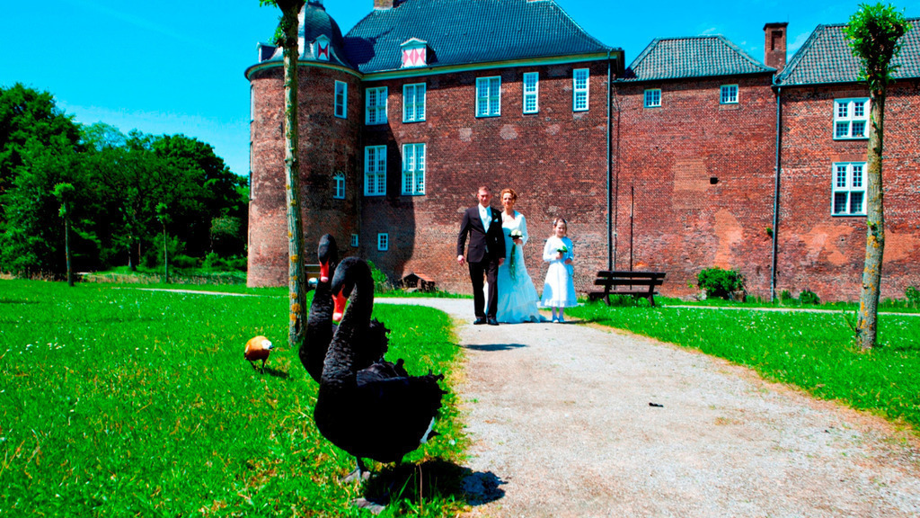 top-top.de Hochzeiten194 | Foto, Video, Fotografie, Videografie, Fotobox, DJ, Discjockey, Musik, Musikbox, Veranstaltung, Photobooth, Amazon, Ebay, Buchtipp, Bestseller, Autor, Verlag, Buch, Wesel, Hamminkeln, NRW, Dinslaken, Rees, Drohne, Hochzeit, Party, Fotobox, Wesel, Fotograf