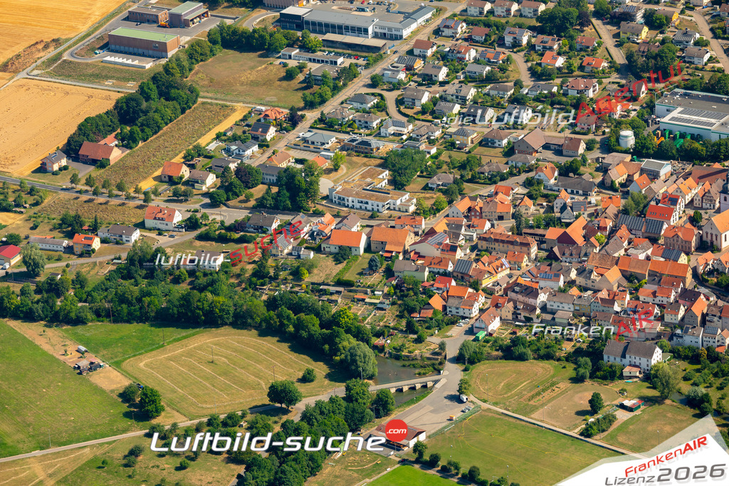 Das Luftbild zeigt : Distelhausen Tauberbischofsheim - Die Luftaufnahme wurde 2023 vom UL-Flugzeug aus erstellt ( keine Drohne ) - Hochauflösende Luftaufnahme - Für grossformatige Ausdrucke geeignet. Die Geschenkidee !Mit Lizenz und Bildrechte bestellbar