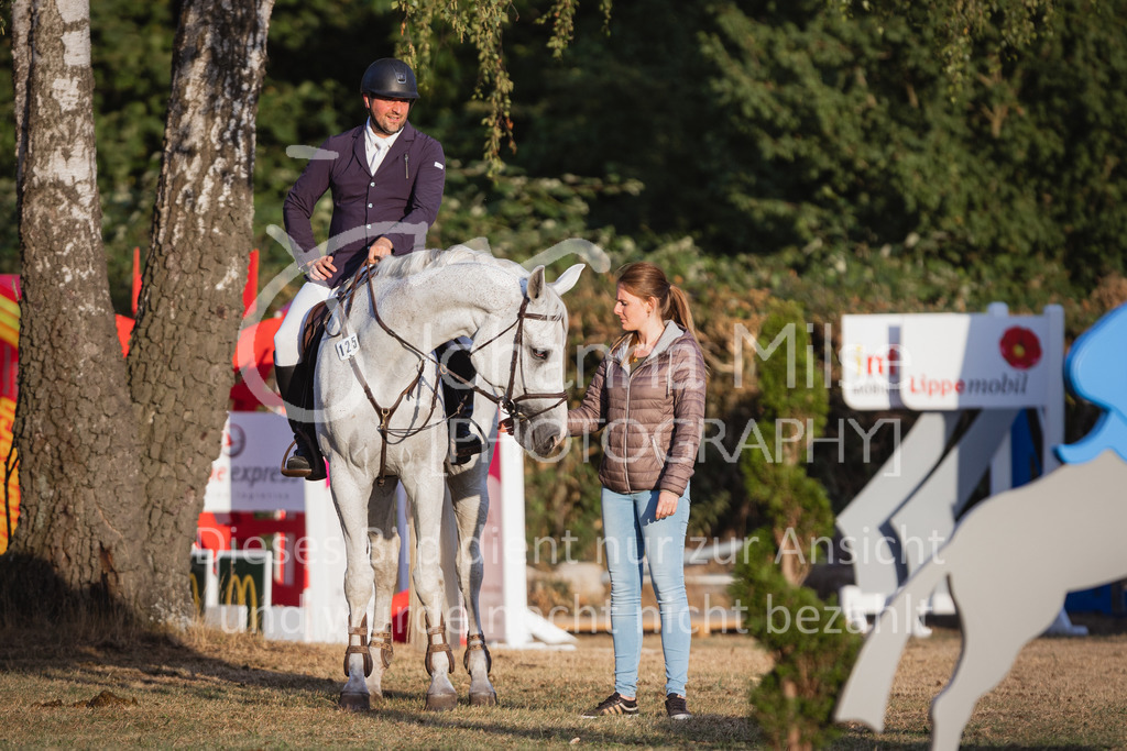 220714_LC_A2-Spr-968 | Deine schönsten Turniermomente als professionelle Fotos! Entdecke hochwertige Pferdesport-Fotografie im Online-Shop. Jetzt Fotos finden & bestellen!