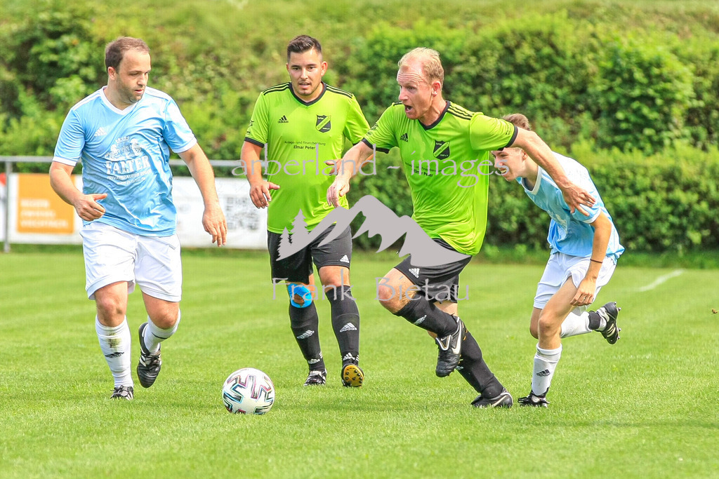 993T3977 | Michal Drazan,