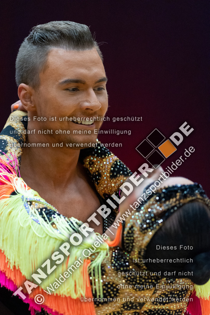 20230115-01434 | Hier finden Sie Tanz Bilder vom Latein und Standard Formationen tanzen. Sportbilder vom Tanzsport. Schöne Fotos und von Weltmeisterschaft, Europameisterschaft, Bundesliga, Regionalliga, Oberliga und Landesliga sowie von GOC Stuttgart, DanceComp, WM Bremen