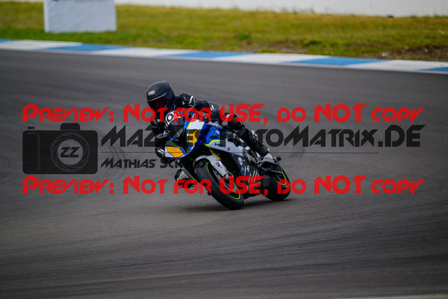 MaZZes_Fotomatrix_20250421_6007705_2908 | GELB