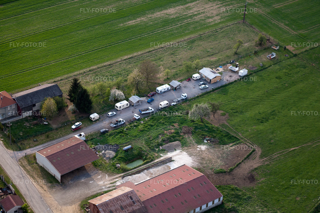 Luftbild: Ortsansicht in Brévilly im Bundesland Ardennes in Frankreich. Foto: IMG_39820.jpg vom 16.04.2011 durch Werner Riehm/FLY-FOTO.de