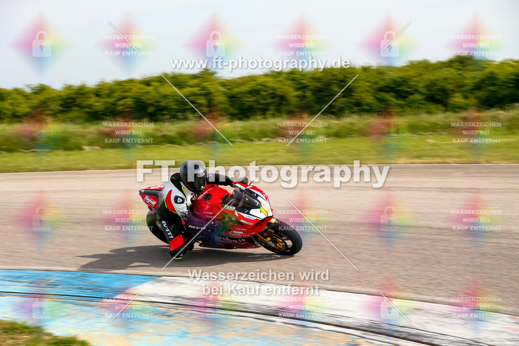 _MOT0825 | Hier findet Ihr Bilder von Touristenfahrten auf der Nürburgring Nordschleife oder von anderen Veranstaltungen die ich besucht habe. Viel Spass beim Durch Schauen 