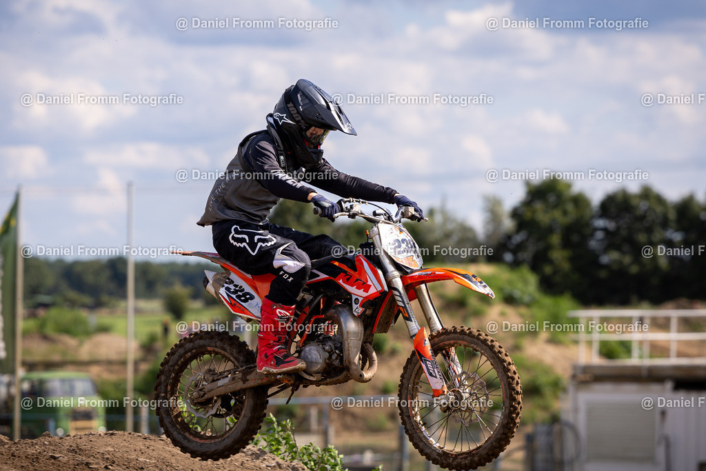 0V8A2523 | DanielFrommFotografie - Realisiert mit Pictrs.com