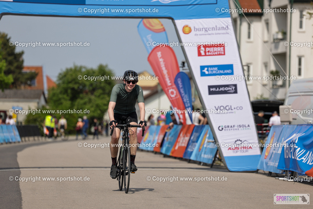 VJ__9757 | Neusiedlersee Radmarathon 2026@sportshot_your_pictrs #yourpictures#roadtowm2029 #nrm #neusiedlerseeradmarathon #neusiedlersee #neusiedlerseetourismus #burgenland #mörbisch #nrm26 #burgenlandtourismus #voglundco #poweredbyburgenlandtourismus #radsport #rad #marathon #ucigranfondo #visitburgenland #ucigranfondoworldseries