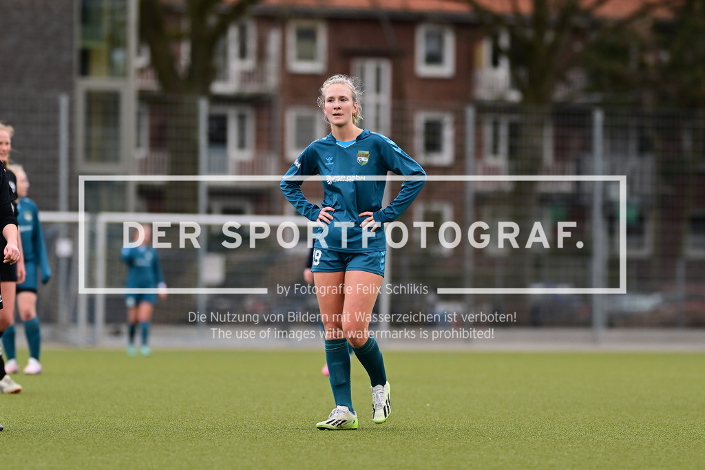 Fußball I Frauen I Saison 2024-2025 I Oberliga I 16. Spieltag I SC Alstertal-Langenhorn - GW Eimsbüttel I 24397 | Der Sportfotograf. - Realisiert mit Pictrs.com