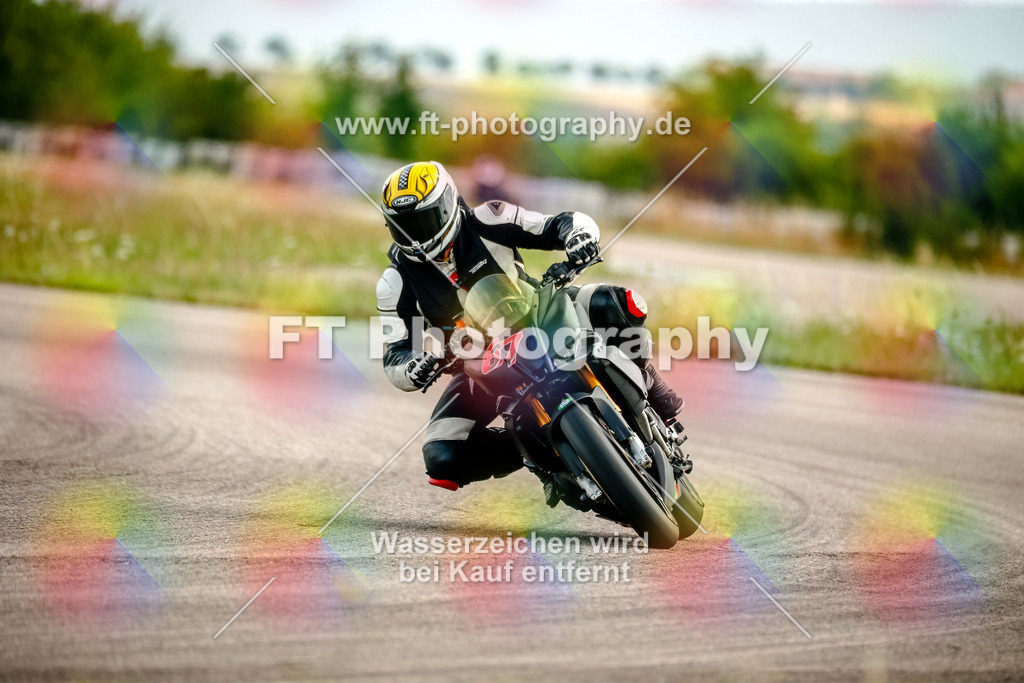 Chambley Juli-2456 | Hier findet Ihr Bilder von Touristenfahrten auf der Nürburgring Nordschleife oder von anderen Veranstaltungen die ich besucht habe. Viel Spass beim Durch Schauen 