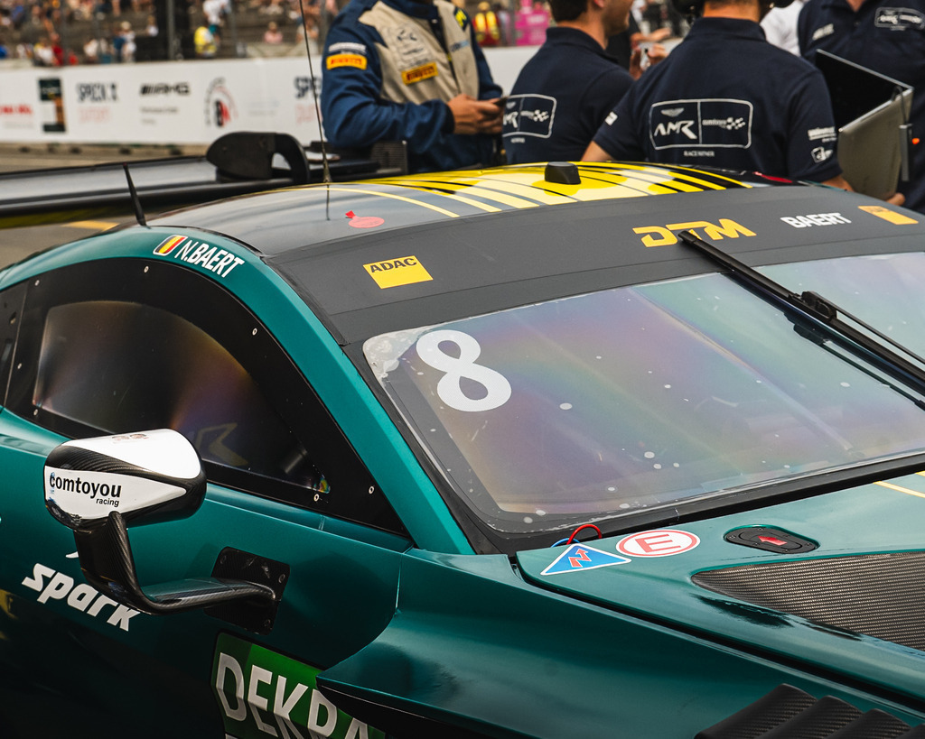 TXO05814 | Exklusive Motorsport-Fotografie aus Leipzig von TXO Media – für Rennfahrer, Teams & Sponsoren. Sausemuth liefert starke Bilder, die Emotion zeigen. Jetzt buchen & glänzen! - Realisiert mit Pictrs.com