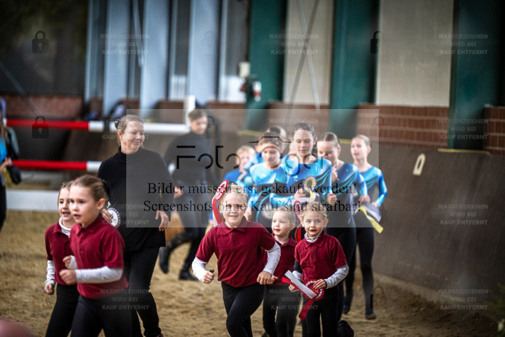 DOS_0483 | Entdecke hochwertige Reitturnierfotos von Foto Oger. Professionell, emotional und authentisch – jetzt Lieblingsmomente im Shop bestellen. - Realisiert mit Pictrs.com